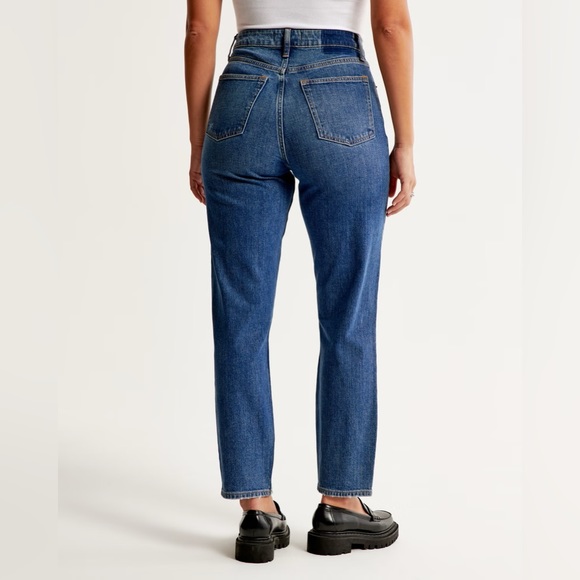 Abercrombie & Fitch High Rise Blue Jeans with Distressed Knee - Picture 2 of 8